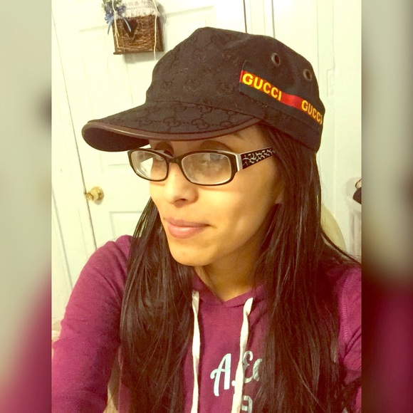 Meet your Posher, Leticia - Picture 1 of 1